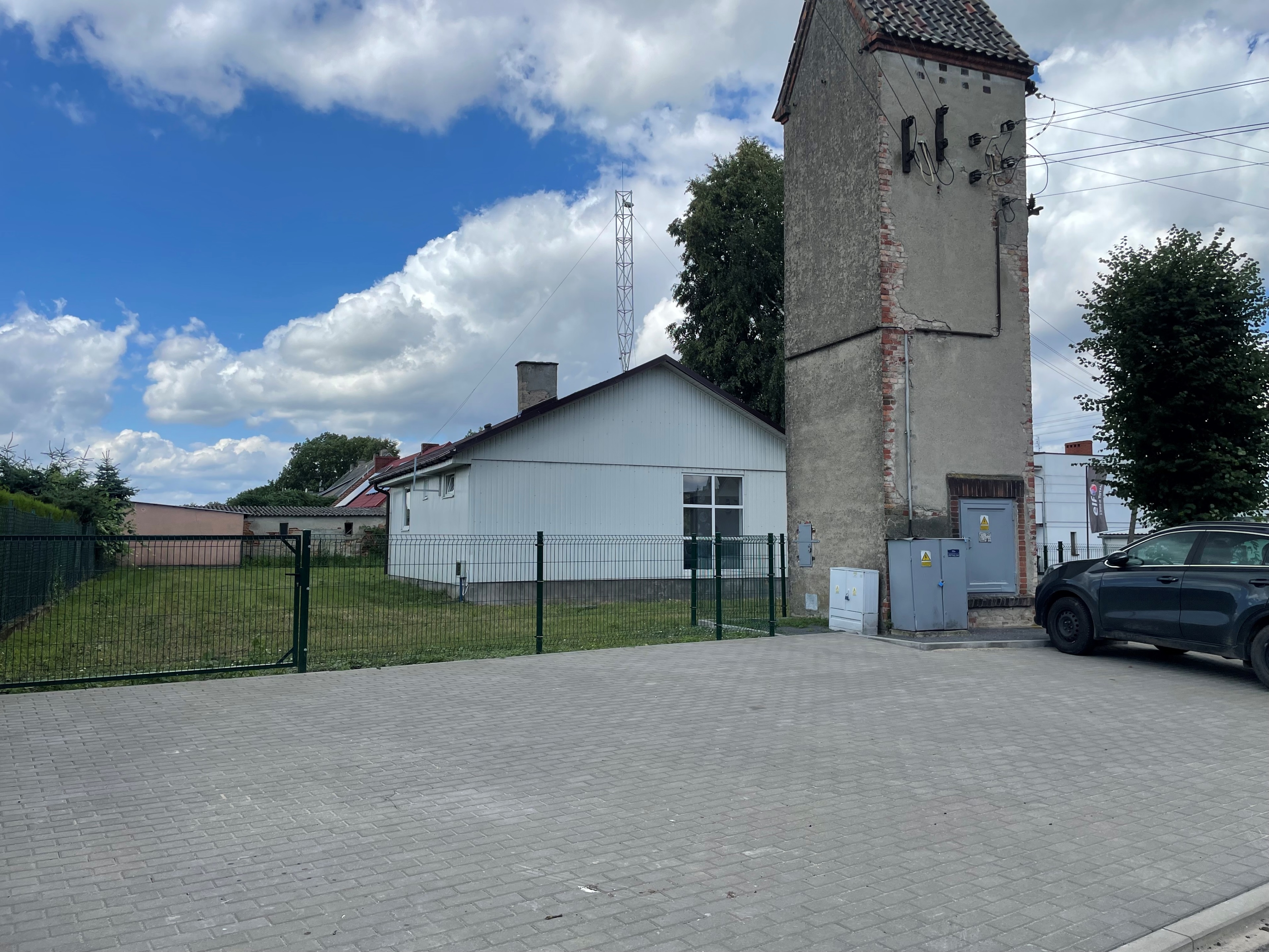 BUDOWA PARKINGU I OGRODZENIE TERENU PRZY ŚWIETLICY W ZIMINIE