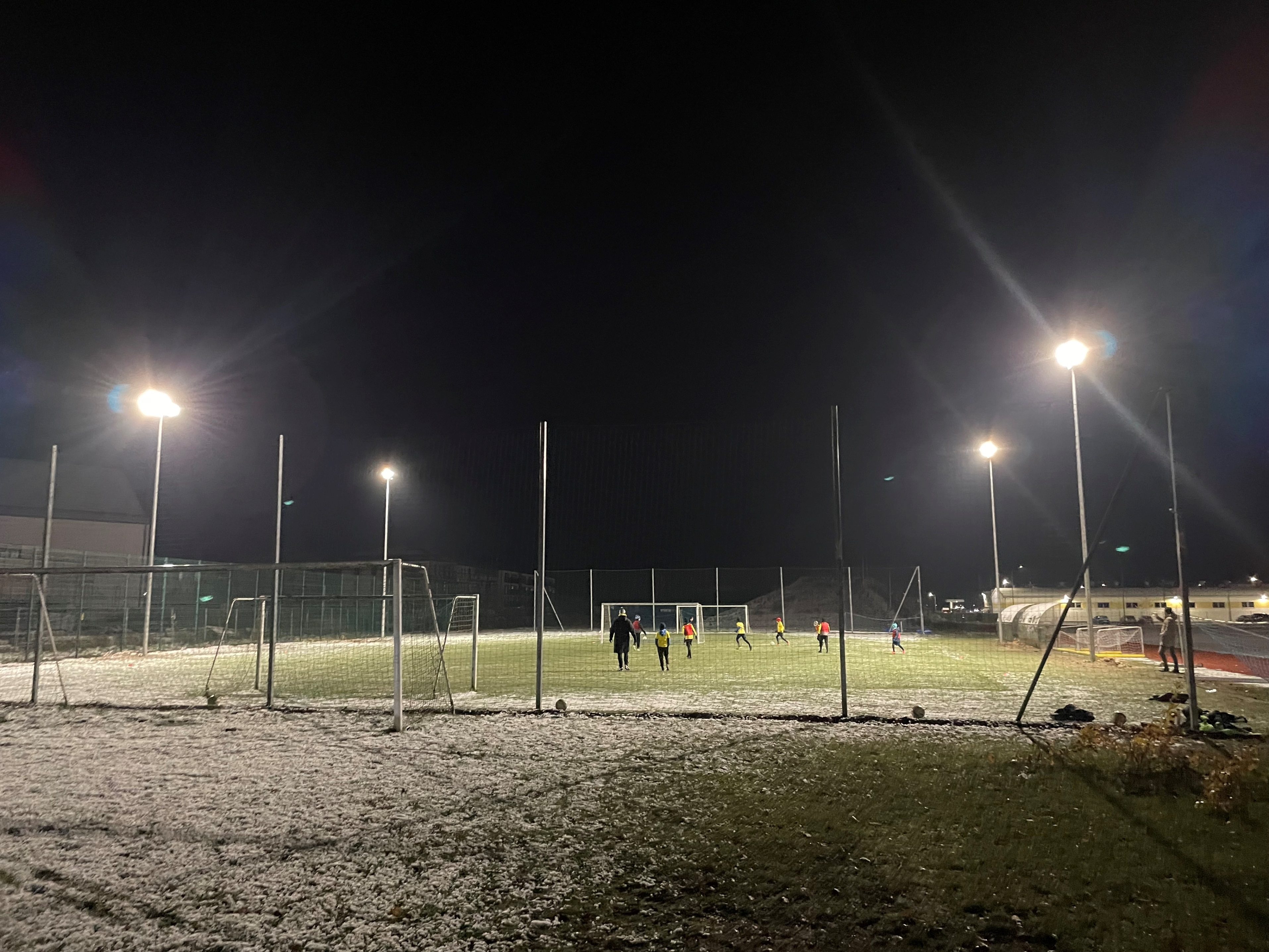 BUDOWA OŚWIETLENIA BOISKA TRENINGOWEGO PRZY STADIONIE GMINNYM