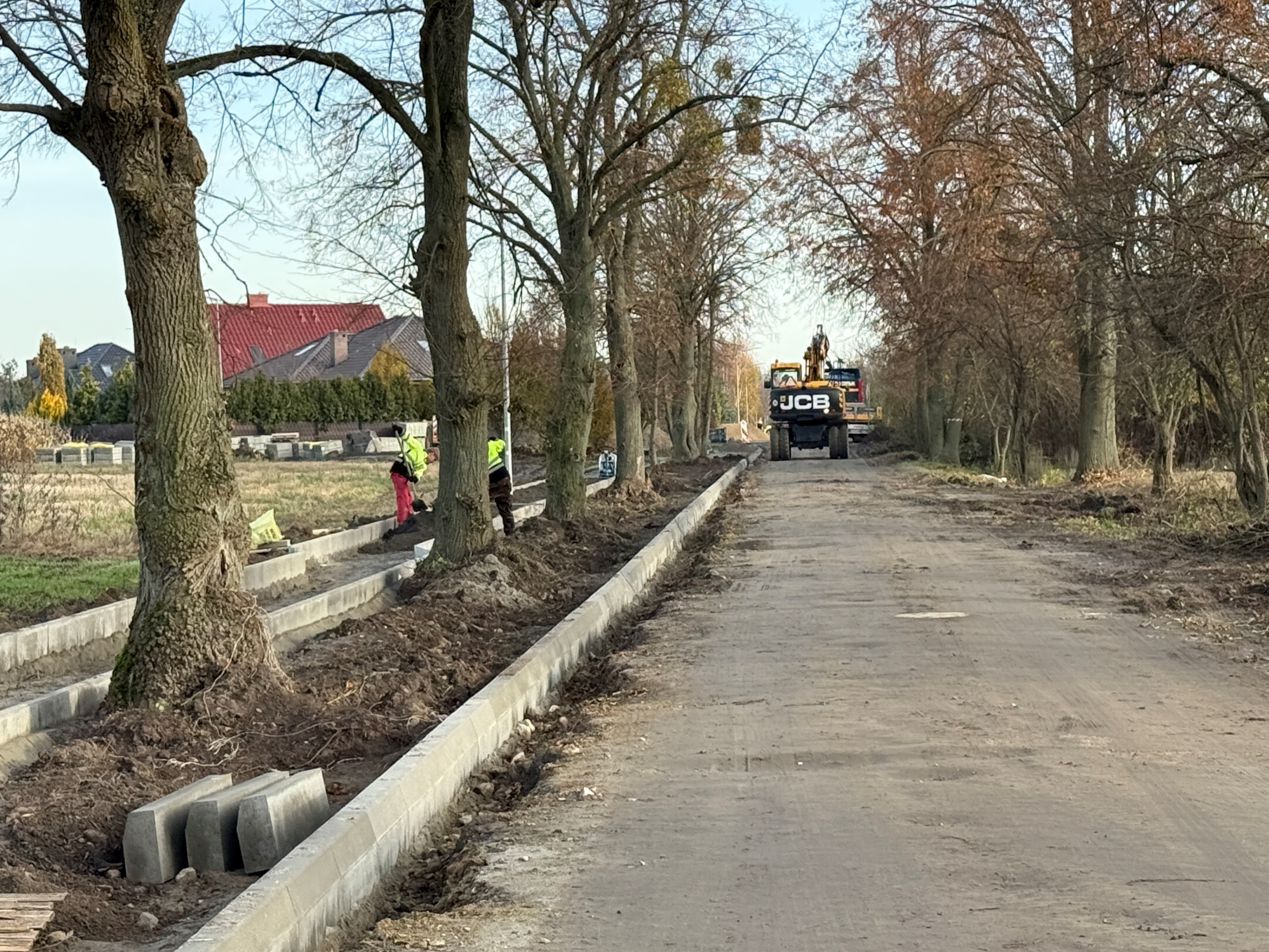 BUDOWA SIECI KANALIZACJI SANITARNEJ ORAZ BUDOWA ULIC W KLESZCZEWIE