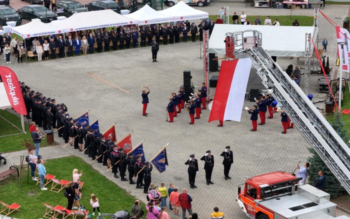 wywieszenie flagi państwowej 