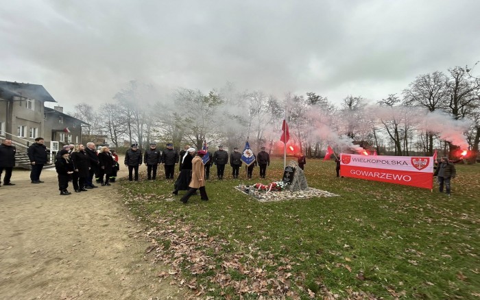 uroczystości przed Tablicą Pamiątkową w Gowarzewie