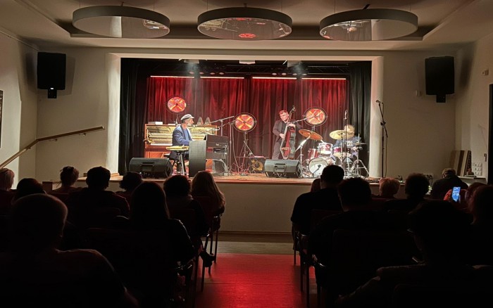  koncert Ares Chadzinikolau z Greek Jazz Trio
