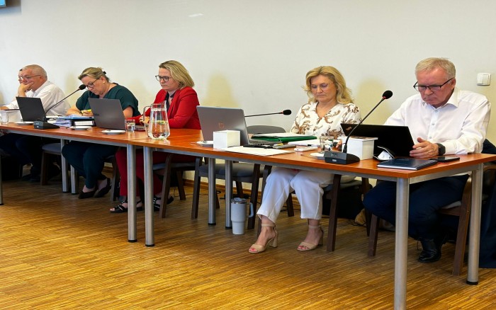 Sesja absolutoryjna - widok na kierownictwo urzędu