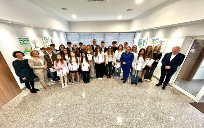 uroczystość wręczenia nagród i stypendiów sportowych 2026 zdjęcie grupowe