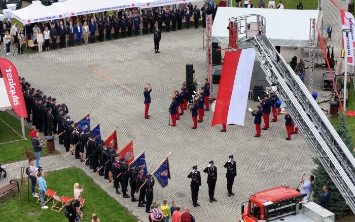 wywieszenie flagi państwowej 