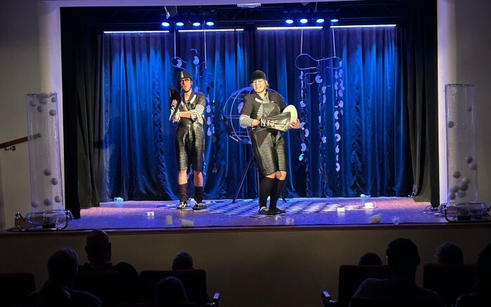 spektakl teatralny pt. „Sasza i Bałwan”