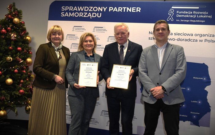 Odbiór nagrody w kategorii Gminy Wiejskie zdjęcie Organizatora