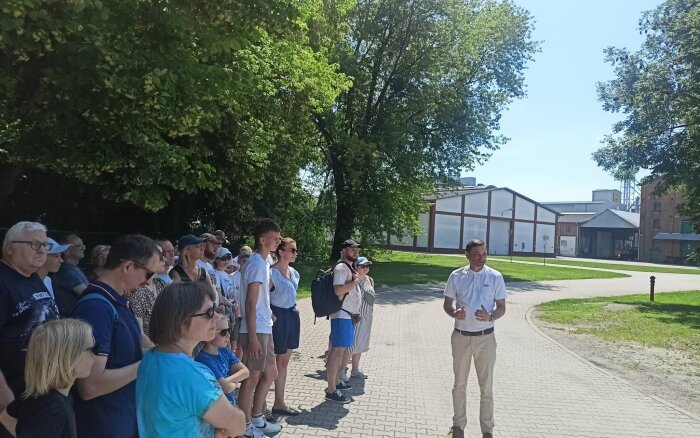 Wycieczka na terenie parku i Poznańskiej Hodowli Roślin w Nagradowicach 