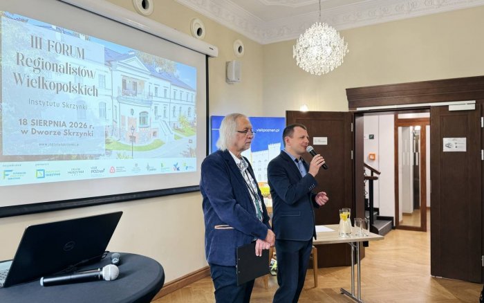 Jan Babczyszyn Dyrektor Instytutu Skrzynki oraz Piotr Basiński z Poznańskiej Lokalnej Organizacji Turystycznej