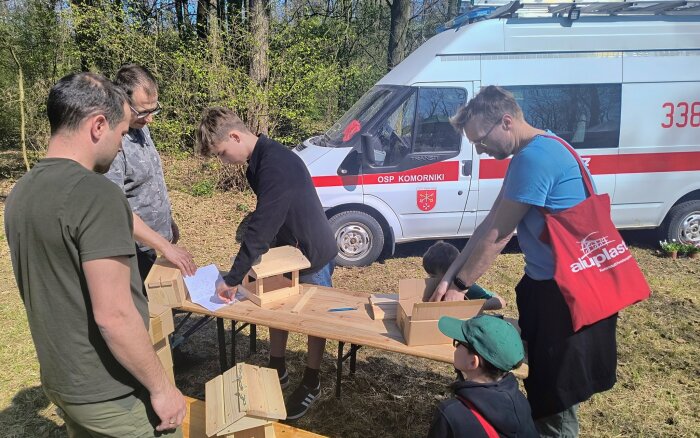 atrakcje leśnictwa budowanie domków dla ptaków