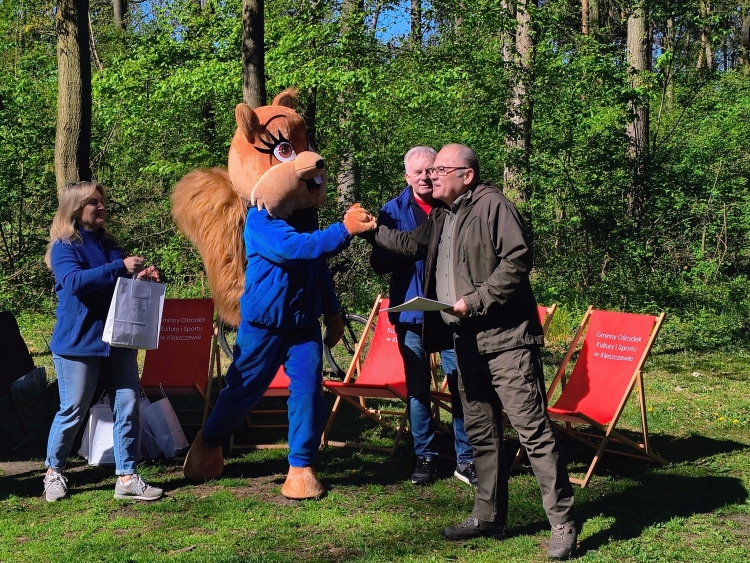 15_sprzątanie_lasu_tuleckiego_fot_AZdobylak
